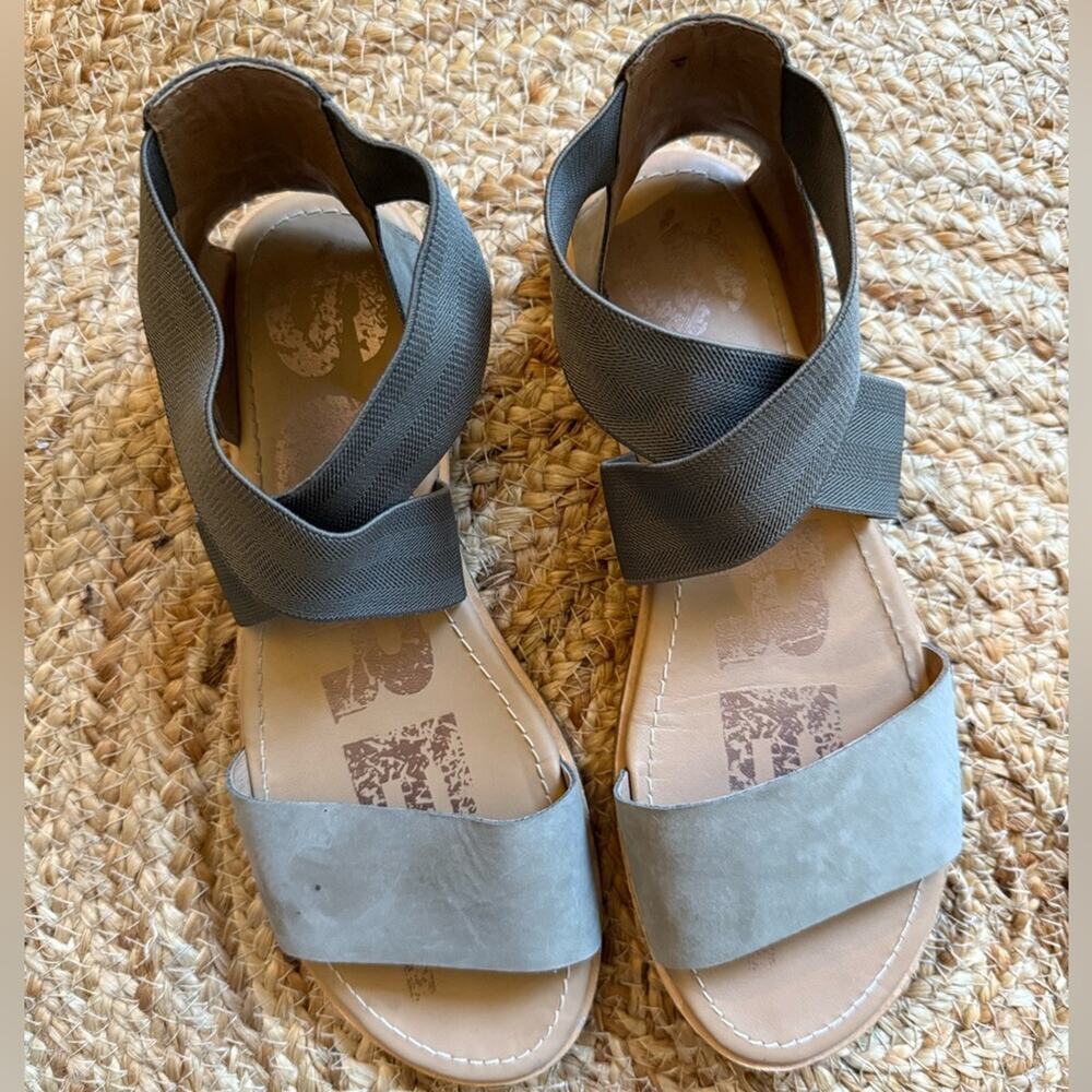 Sorel Ella Suede Sandals Flats Shoes NL3201-365 Womens Size 9.5 Green Boho